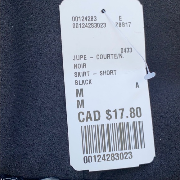 Black ruffle skirt NWT - Picture 6 of 6